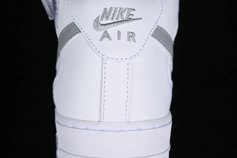 All categories Nk Air Force 1 Air Force series Nk Air Force 1 Mid Air Force mid-top Nk Air Force 1'07 Mid white gray Air Force One mid-top casual sneakers DV0806-100